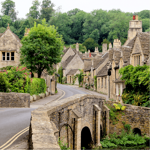 Explore the picturesque villages of the Cotswolds