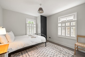 Vauxhall Comfort image 14