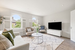Vauxhall Comfort image 8