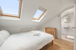 Vauxhall Comfort image 4