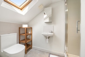 Vauxhall Comfort image 3