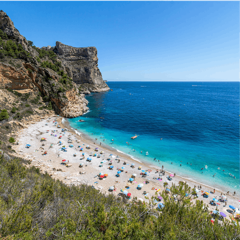 Discover the beaches of Javea and swim in the crystal-clear sea