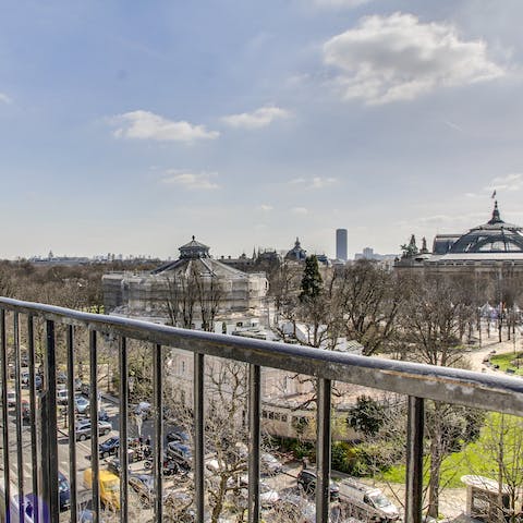 Gaze out over Paris' main sights from your balcony