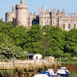 Drive to the castle village of Arundel in less than 10 minutes