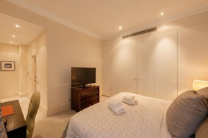 Kensington Terrace Dreams image 4