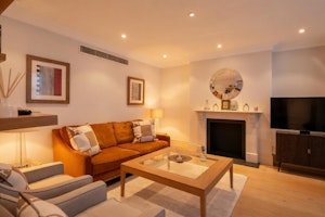 Kensington Terrace Dreams image 3