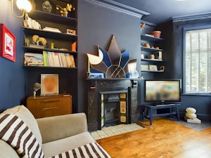 Victorian Garden Flat image 11