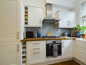 Victorian Garden Flat image 9