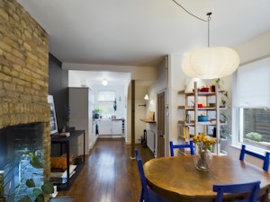 Victorian Garden Flat image 3