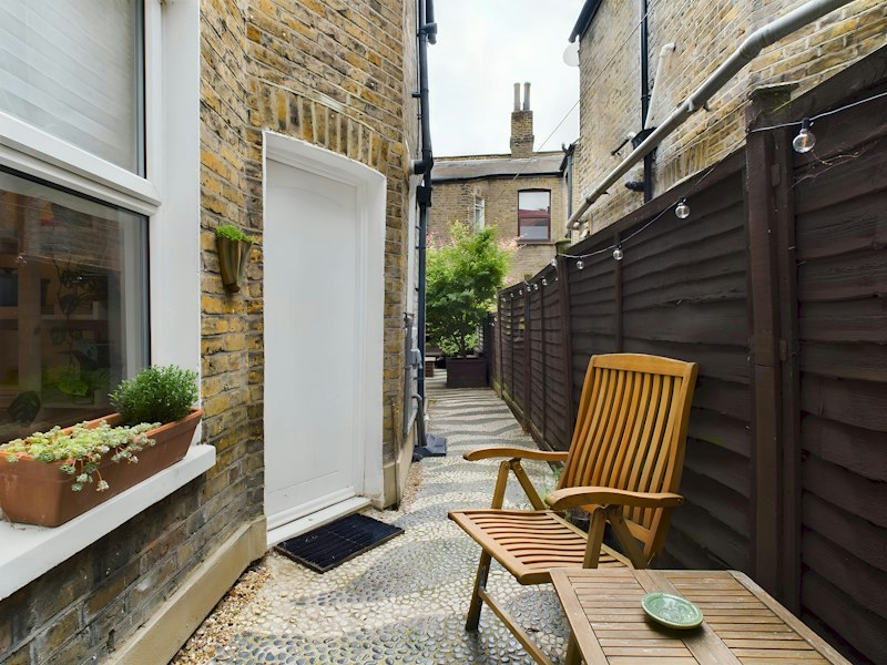 Victorian Garden Flat additional image