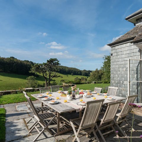 Prepare an afternoon tea and enjoy alfresco on the terrace