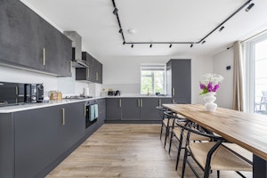 The Wembley Penthouse image 1