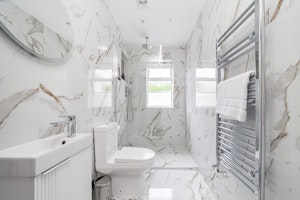 The Wembley Penthouse image 15