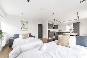 The Wembley Penthouse image 13