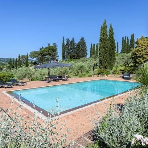 Cool off during the Tuscan summer with a paddle in the swimming pool