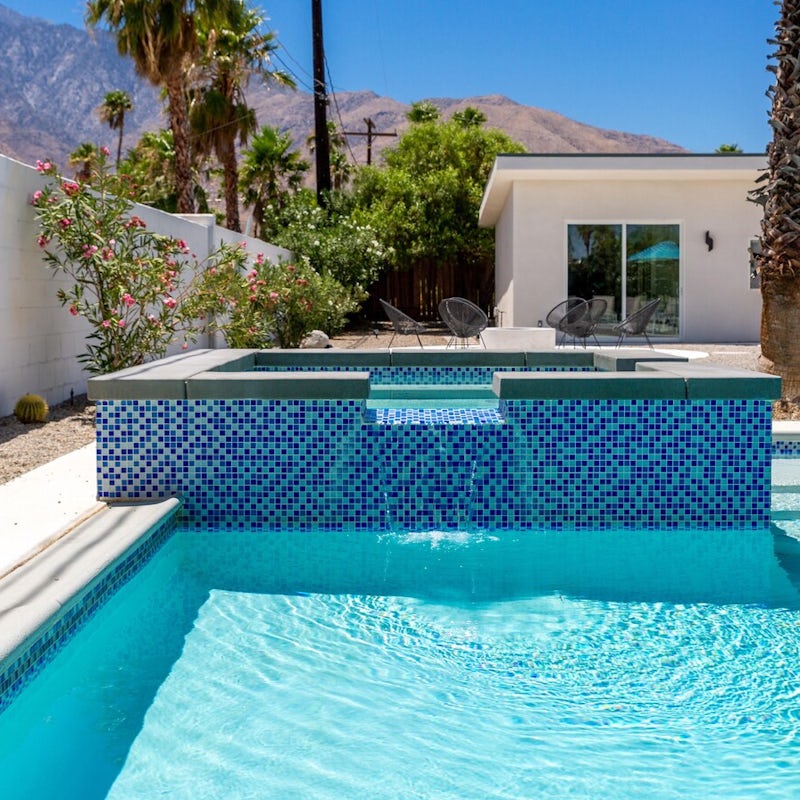 Luxuriate in the al fresco spa