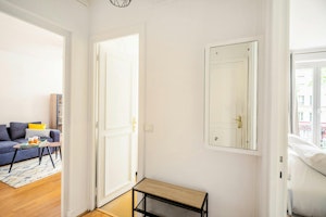 Rive Gauche image 10