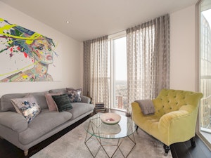 Thames Heights image 1