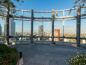Thames Heights image 7