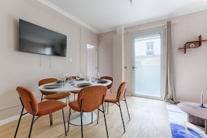 L'Appartement Rouge image 14