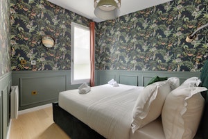 L'Appartement Rouge image 13
