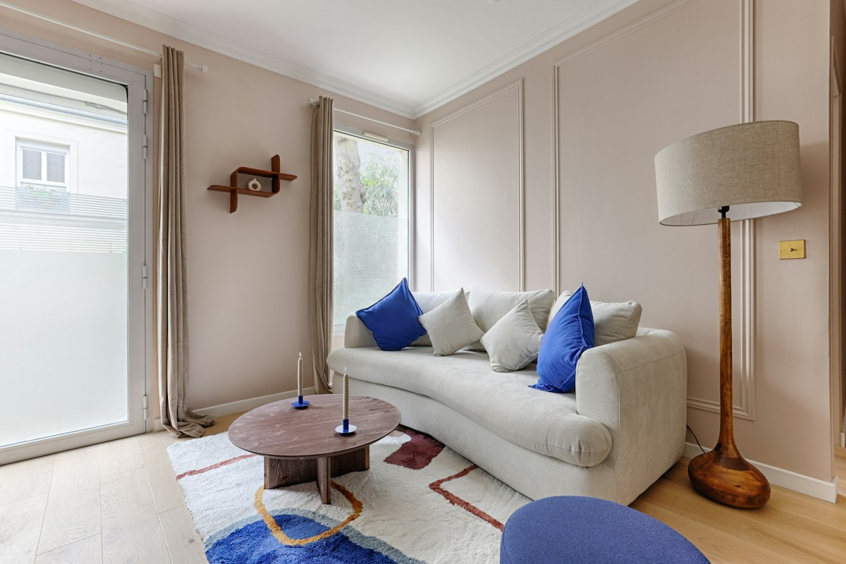 L'Appartement Rouge, Ile-de-France