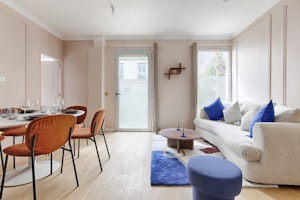 L'Appartement Rouge image 3