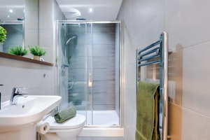 Northern Luxury image 11