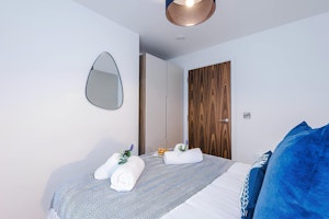 Northern Luxury image 5