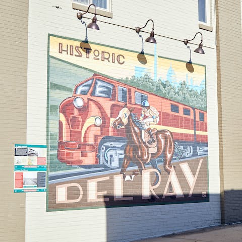 Discover the local shops, eateries, street murals and cafes in artsy Del Ray
