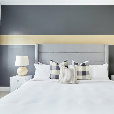 Drift off to sleep in the sumptuous bed, the perfect respite after a busy afternoon 