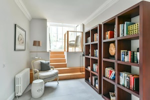 Grand Mansion image 12