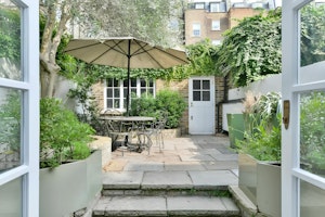 Grand Mansion image 11
