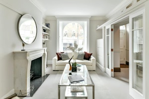 Grand Mansion image 4