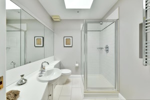 Grand Mansion image 3