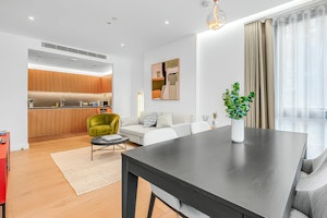 Charm in The City image 11