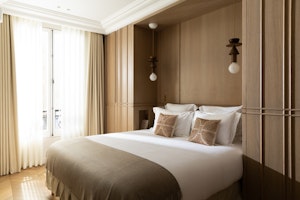 Parisian Splendor image 3