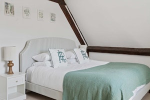 The Henley Chapter image 5