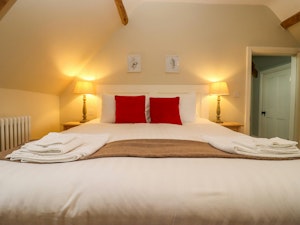 The Cotswold Farm image 15