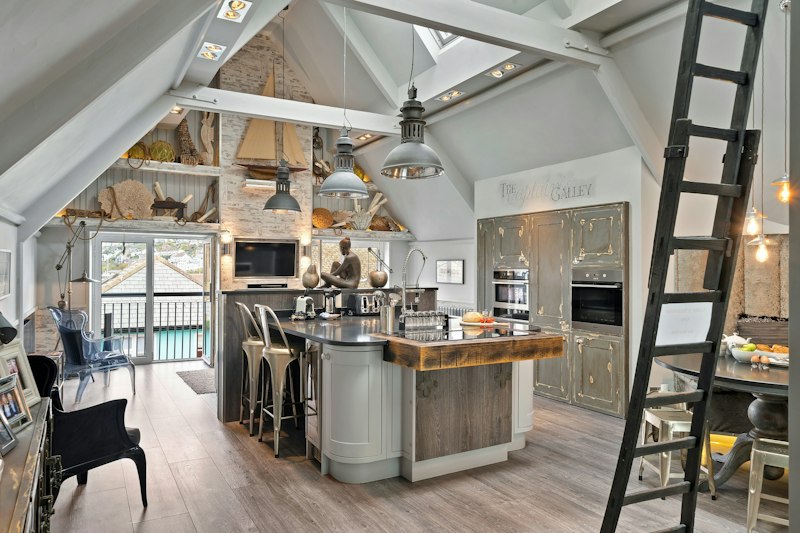 Dartmouth Dream main image