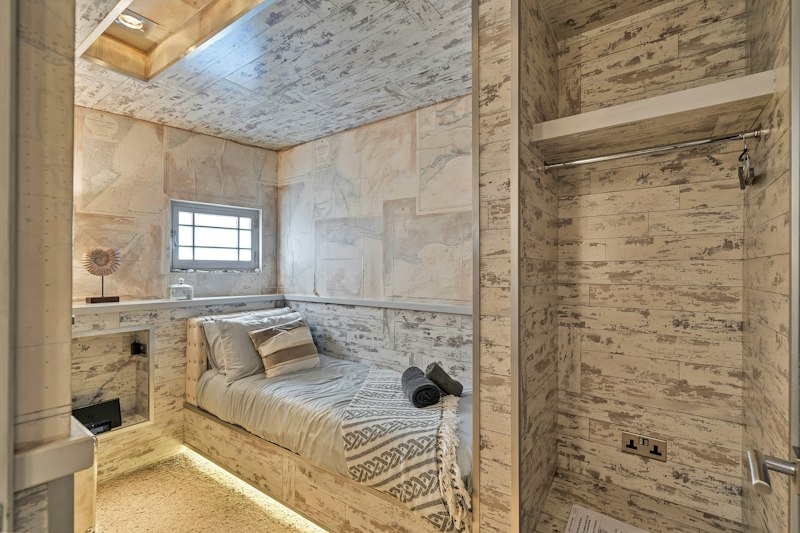 Dartmouth Dream additional image