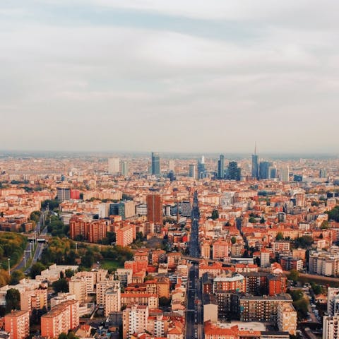 Stay in the Central Station area of Milan