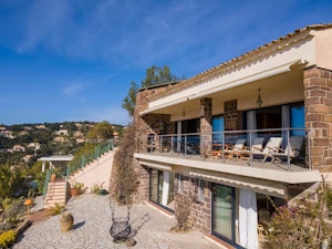 Riviera View image 13