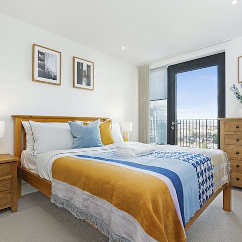 Wake up to breathtaking views and plenty of sunlight from your thirteenth-floor apartment
