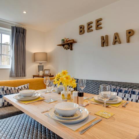 Eat together at the cosy dining spot