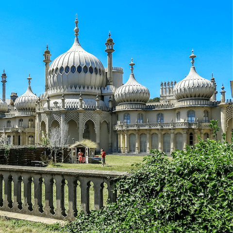Brighton Royal Pavilion is just a 12 minute walk from the apartment
