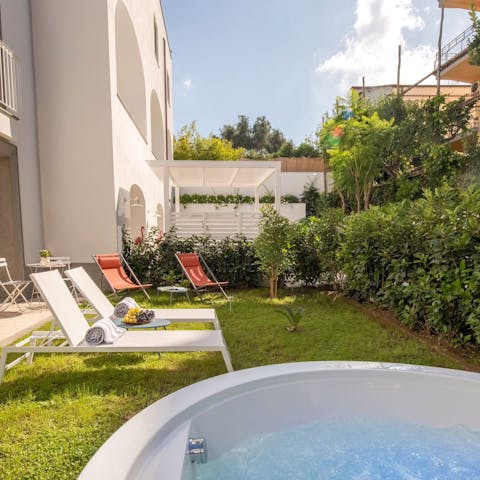 Wind down with relaxing sessions in the Jacuzzi