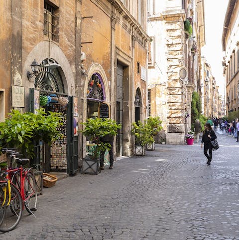 Explore Via del Governo Vecchio's vintage shops, a three-minute stroll from your door