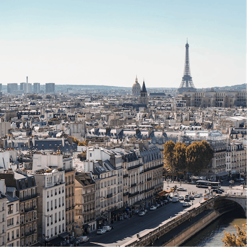 Explore Paris from your base in the Latin Quarter