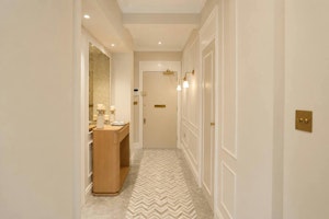 Marble & Light image 9